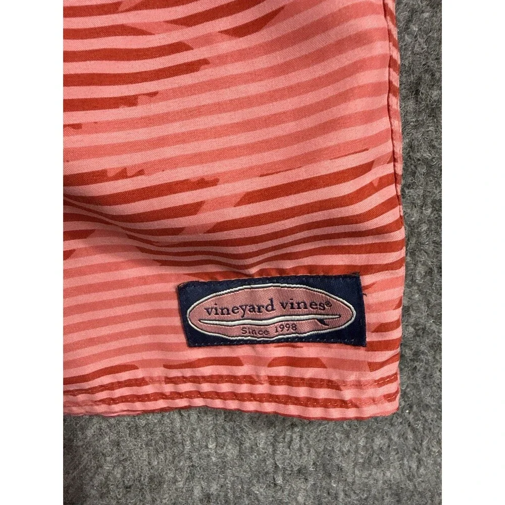 Vineyard Vines Men’s Swim Board Shorts – Size 28